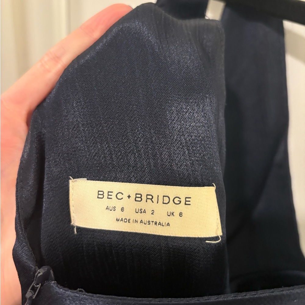 Bec + bridge moon dance Verona dress in moonlight (navy). Bridesmaid dress - Picture 7 of 7